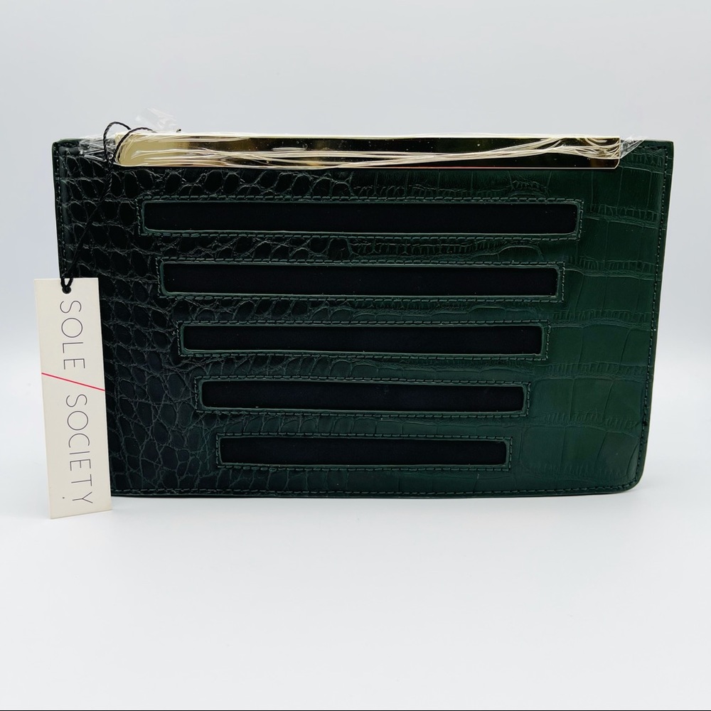 NWT Sole Society Green Snake Animal Envelope Clutch with Gold Trim